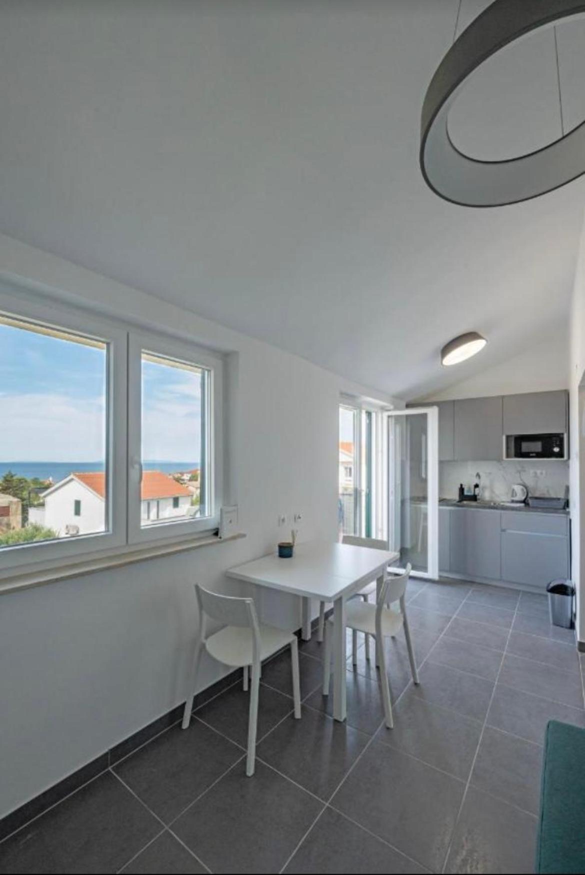 Apartmani Lovren Novalja Exterior foto